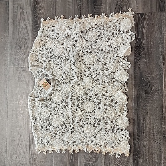 ❄️ Mastro Moda crochet knit Top ❄️ - Picture 1 of 4